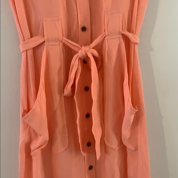 Ladies summer dress, with button detail - Picture 4 of 4